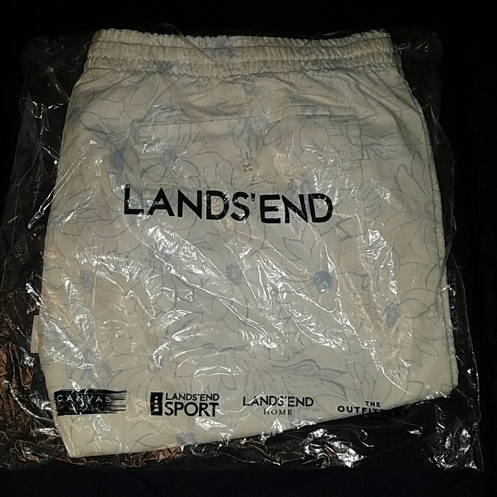 New lands end mans short. Summer end sale